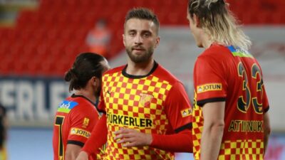 Galatasaray sezonun ilk transferini yaptı. Sarı kırmızılılar, Alpaslan Öztürk ile