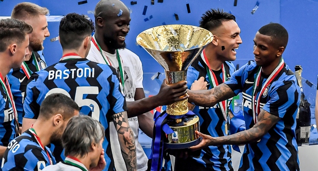 İtalya Birinci Futbol Ligi'nde (Serie A) 2020-21 sezonunda şampiyonluğu haftalar