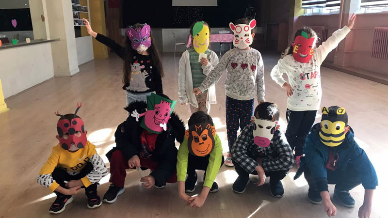 Uzaktan eğitimi ‘Oyuncu Harfler’le yakınlaştırdılar Uzaktan eğitimi ‘Oyuncu Harfler’le yakınlaştırdılar