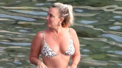 Bikinili hali olay oldu!