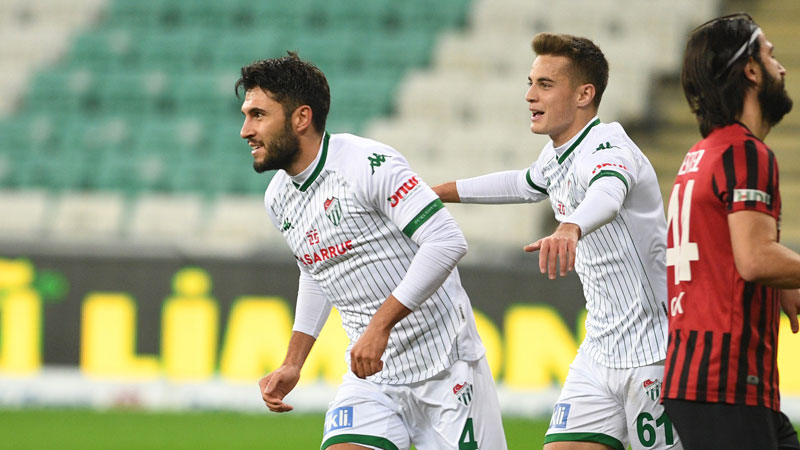 ‘Bursaspor’da devam etmek istiyorum’ ‘Bursaspor’da devam etmek istiyorum’