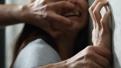 Rol vaadiyle gitti! Cinsel istismara uğradı