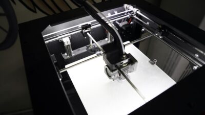 Engelli araçlarının parçaları 3D yazıcıyla üretiliyor