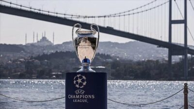 Türkiye Cumhuriyeti'nin 100. kuruluş yılı olan 2023'te İstanbul, UEFA Şampiyonlar