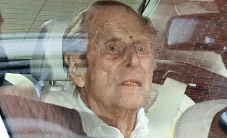 Prens Philip’in ölüm nedeni belli oldu: Yaşlılık Prens Philip’in ölüm nedeni belli oldu: Yaşlılık