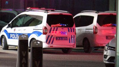 Çocuklarının önünde karısını bıçaklayarak öldürdü