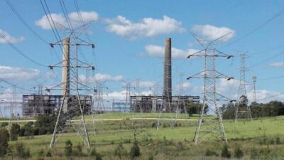 Elektrik santralinde patlama! Binlerce hane elektriksiz kaldı