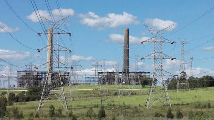 Elektrik santralinde patlama! Binlerce hane elektriksiz kaldı