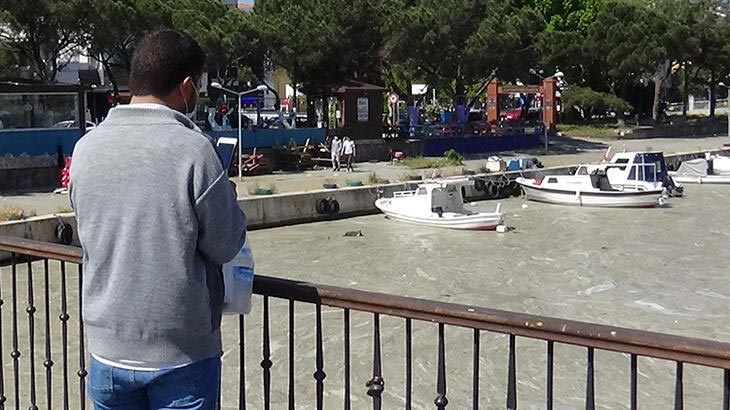 Çanakkale Boğazı’ndan sonra Sarıçay da müsilaj ile kaplandı!