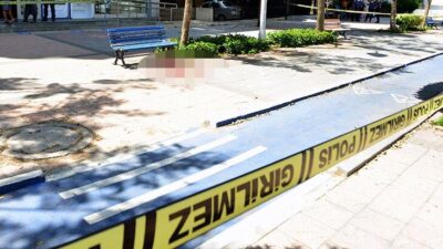 Sokak ortasında dehşet! Yürürken bacaklarından vuruldu