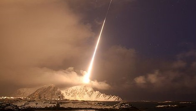 NASA Black Brant 12 roketini uzaya gönderdi NASA Black Brant 12 roketini uzaya gönderdi