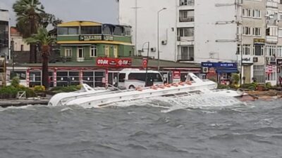 Ayvalık’ta fırtına: 20 tekne battı