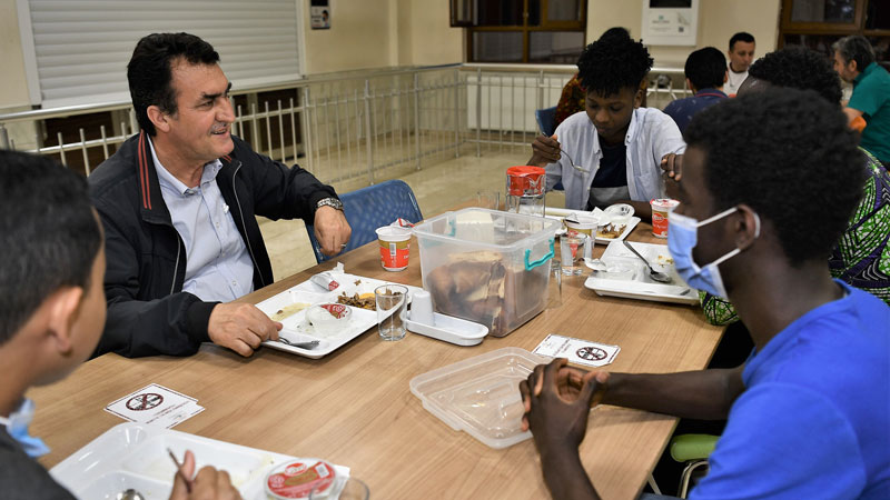 Osmangazi’de ‘dünya’ iftarı