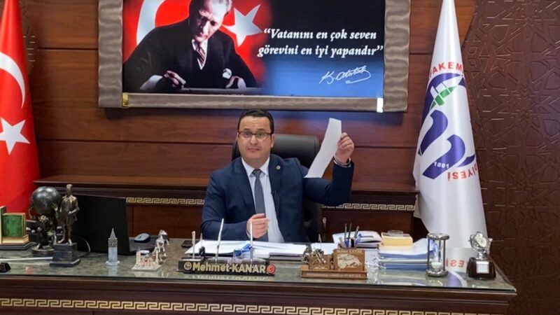 Bursa gündemini meşgul eden Mustafakemalpaşa’da belediyede darp edildiğini iddia ederek