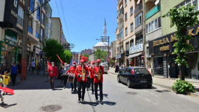 Yıldırım’da 19 Mayıs coşkusu sokaklara taştı