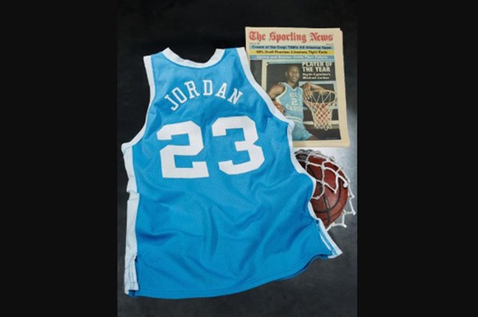 Michael Jordan’ın forması rekor fiyatla satıldı