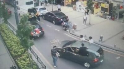 Emniyetin önünden konvoyla geçince yakalandılar