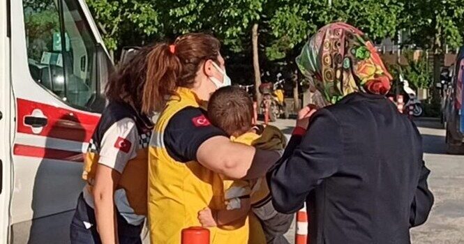 Bursa’da feci olay! 3 yaşındaki çocuk… Bursa’da feci olay! 3 yaşındaki çocuk…
