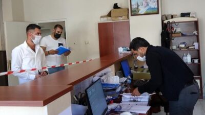 Belediyedeki tüm personel karantinaya alınınca, bütün işler başkana kaldı