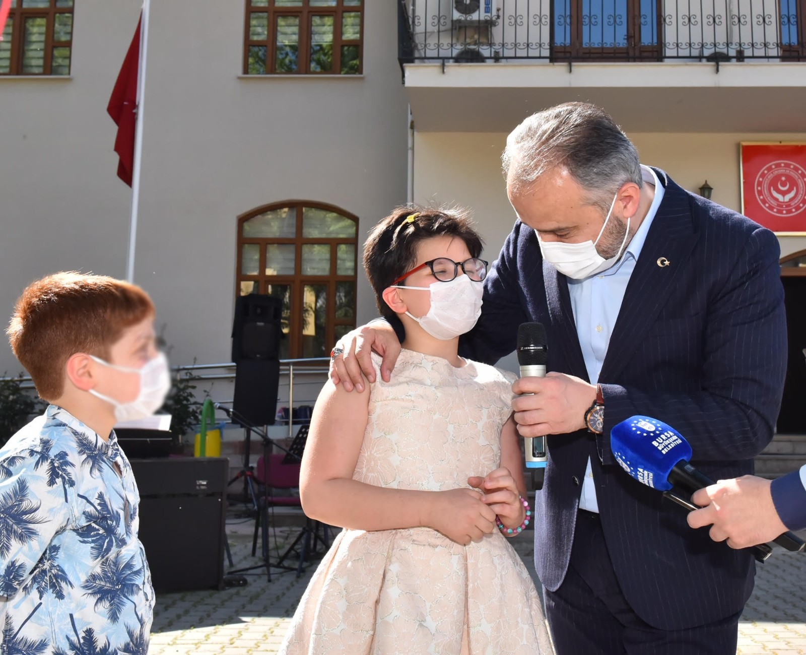 Bursa’da Ramazan Bayramı’nda çocuklar sevindirildi