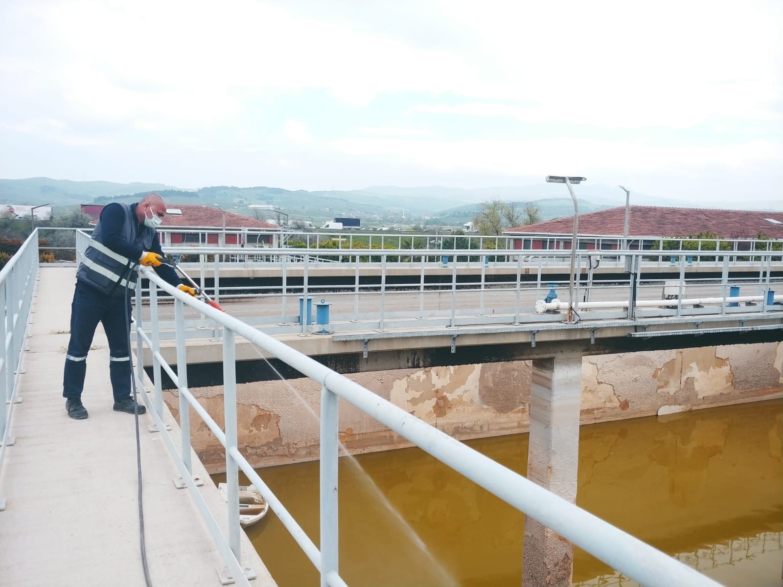 Bursa’da sinekle mücadele hız kesmiyor