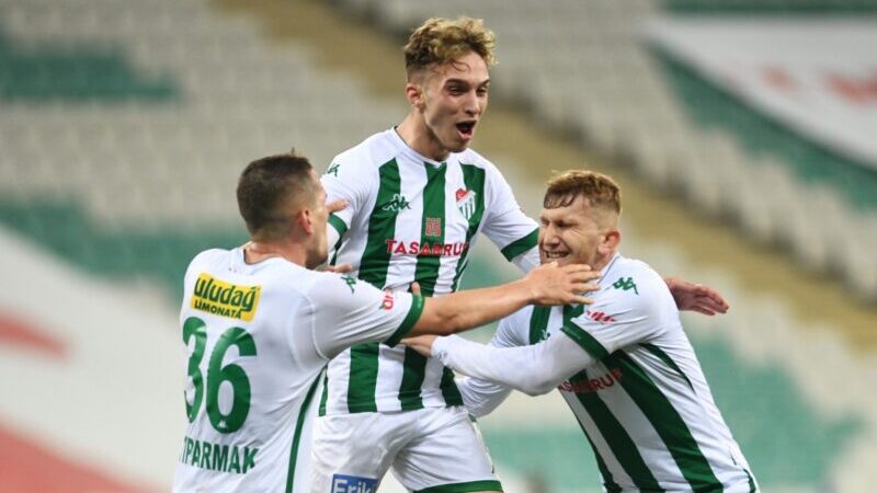 Bursaspor kadro değerini ikiye katladı Bursaspor kadro değerini ikiye katladı