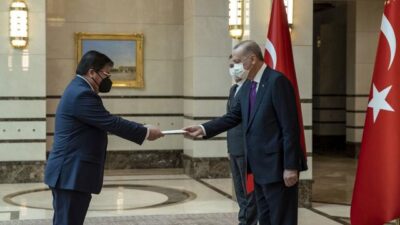 Büyükelçiler Cumhurbaşkanı Erdoğan’a güven mektubu sundu