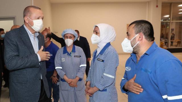 Cumhurbaşkanı Erdoğan, işçilerle iftar yaptı