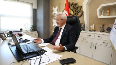 Gençler Başkan Erdem ile geleceği konuştu