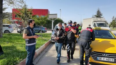 Bursa’da aranıyorlardı! Taksiyle gezerken yakalandılar