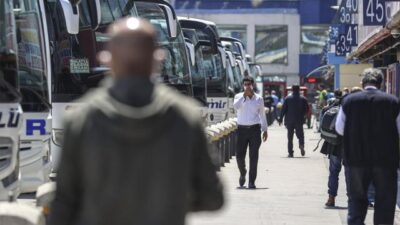 İstanbul’da otobüs seferleri azaldı