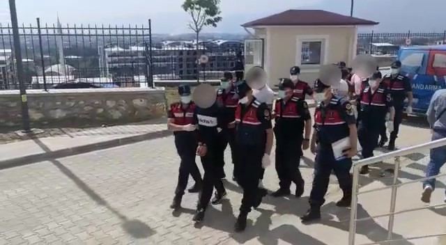 Bursa’da suçüstü yakalandılar! 5 tutuklama