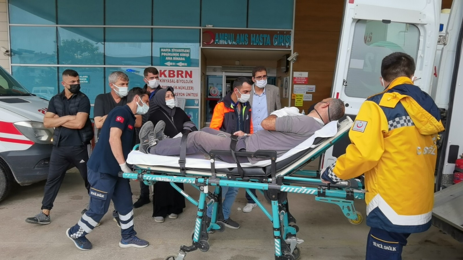 Bursa’da kamyonet park halindeki araca çarptı: 1 yaralı Bursa’da kamyonet park halindeki araca çarptı: 1 yaralı