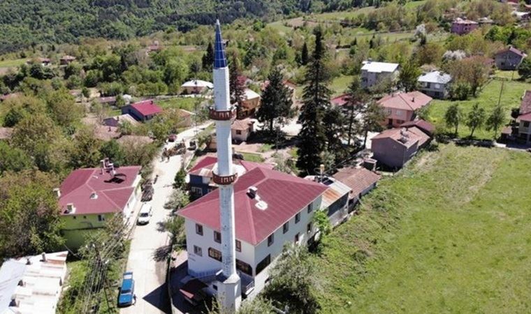 Cuma namazında koronavirüs bulaştırdı, cemaatten 6 kişi hayatını kaybetti