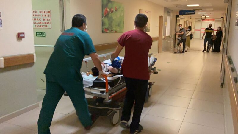 Bursa’da feci olay! Anne ve oğlu metrelerce sürüklendi