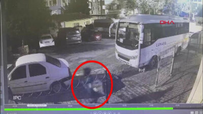 Yeni doğan bebeğini çöpe attı