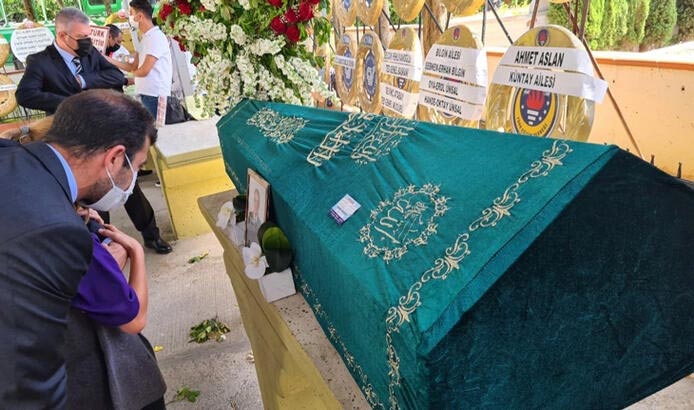 Ünlü iş insanı hayatını kaybetti!