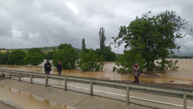 Bursa’da felaketin eşiğinden dönüldü! Bursa’da felaketin eşiğinden dönüldü!