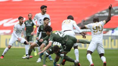 Önümüzdeki sezon Bursaspor'un üst üste 3. kez mücadele edeceği 1.Lig'de