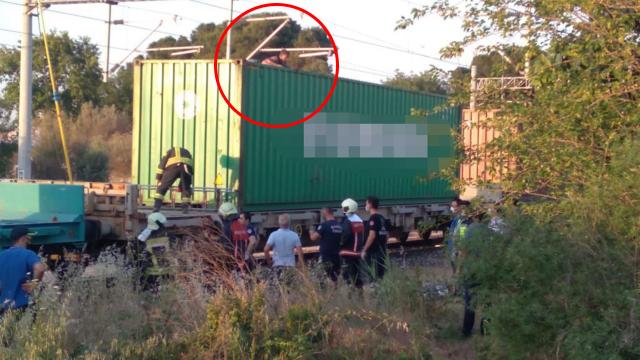 Korkunç olay! Fotoğraf çektirmek isterken… Korkunç olay! Fotoğraf çektirmek isterken…