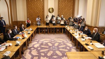 Türk heyeti Kahire’de! Görüşmeler başladı