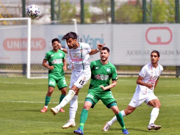 Misli.com 3.Lig 4. Grup'un son maçında Bursa Yıldırımspor, şampiyonluk fırsatını