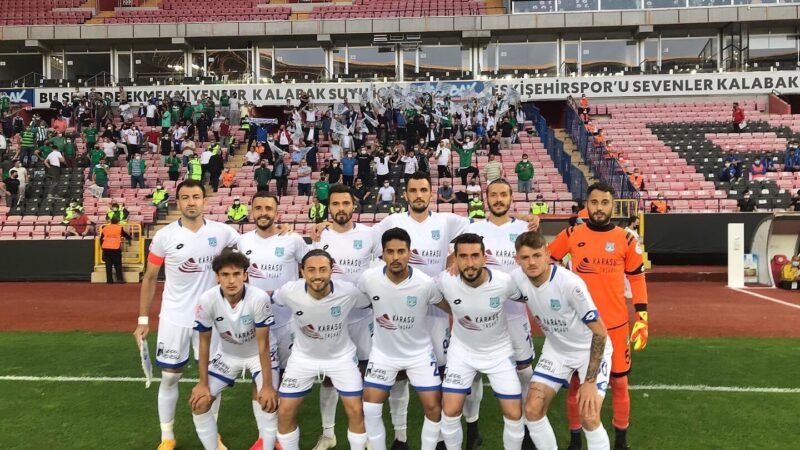 3.Lig'deki ilk sezonunda önemli bir başarı elde eden Bursa Yıldırım,
