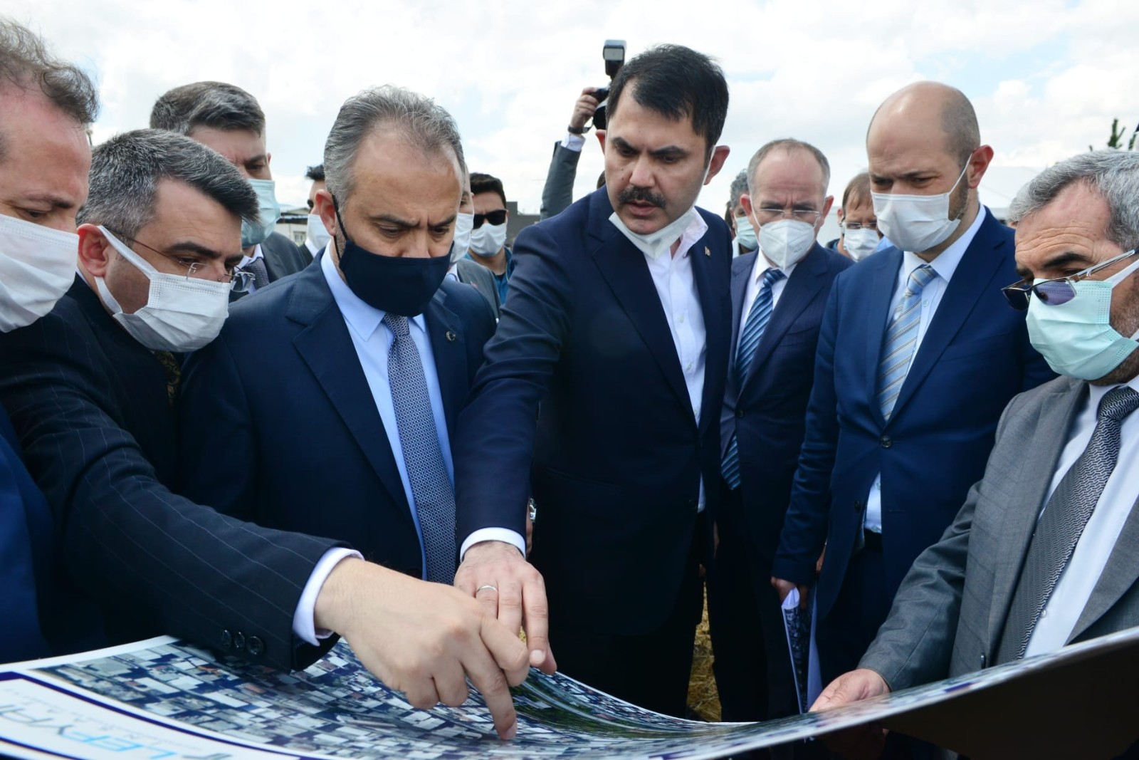 Yıldırım’a hizmet yağdı