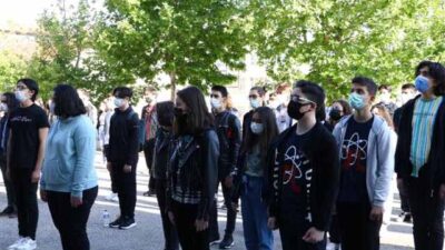 Ortaokul ve liselerde yüz yüze eğitim başladı