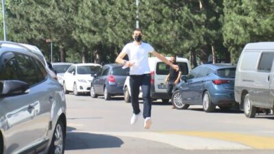 Bursa’da koşarak geldi, saniyelerle sınavı kaçırdı