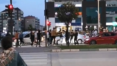 Görüntüler Bursa’dan… Ortalığı birbirine kattılar