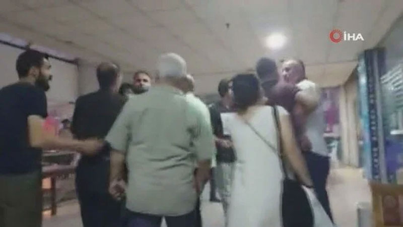 Sevgilisini döven gence tekme tokat dayak