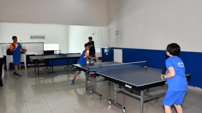 Turnuva başlıyor! Raketini Kap Gel