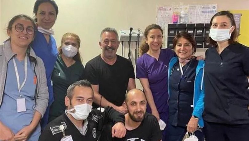 Cem Yılmaz’dan ‘aşı’ paylaşımı